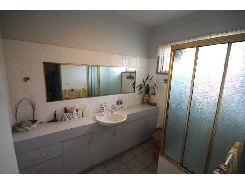 8 Langton Avenue, Mareeba QLD 4880