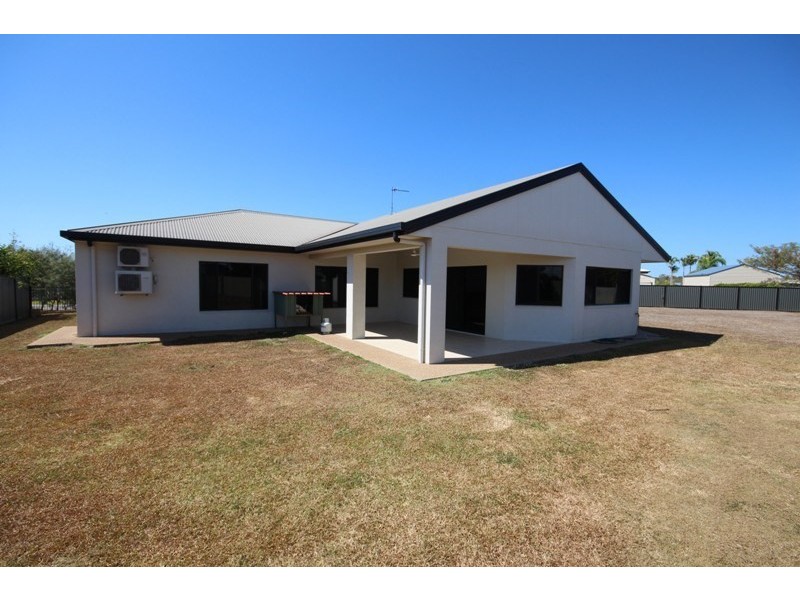 10 Peluchetti Place, Mareeba QLD 4880