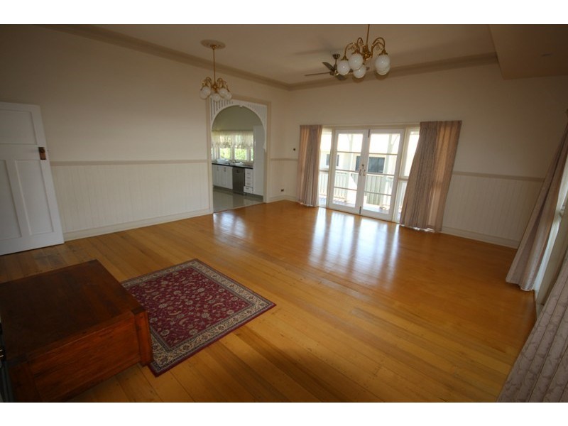 69 Constance Street, Mareeba QLD 4880