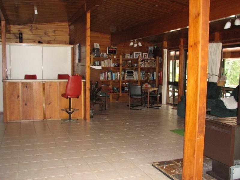 Lake Eacham QLD 4884