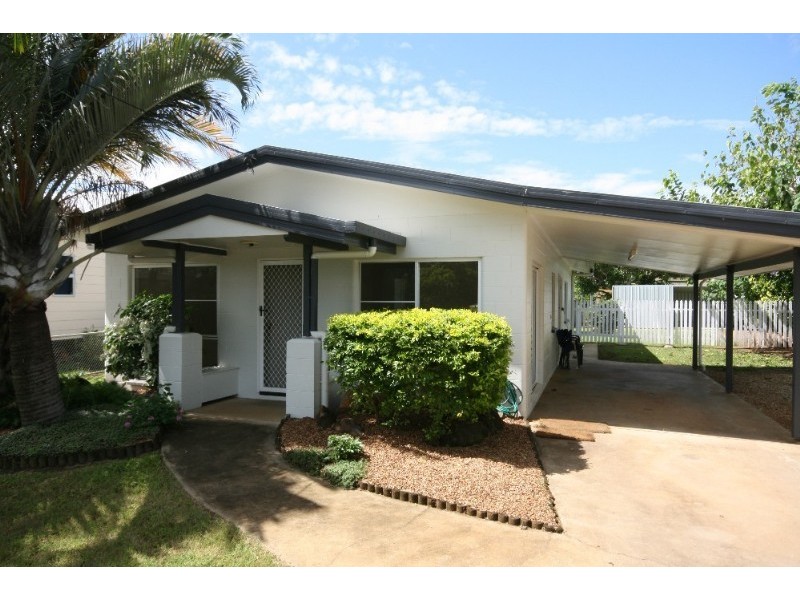 8 Cec Wilson Drive, Mareeba QLD 4880