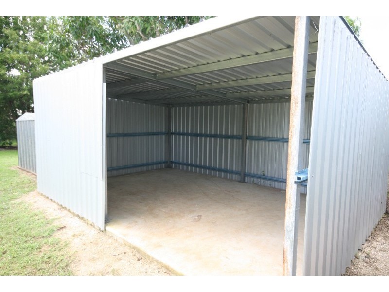 8 Cec Wilson Drive, Mareeba QLD 4880