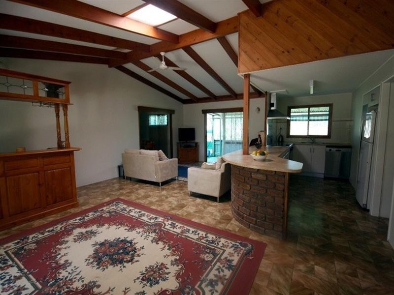 86 Frazer Road, Mount Molloy QLD 4871