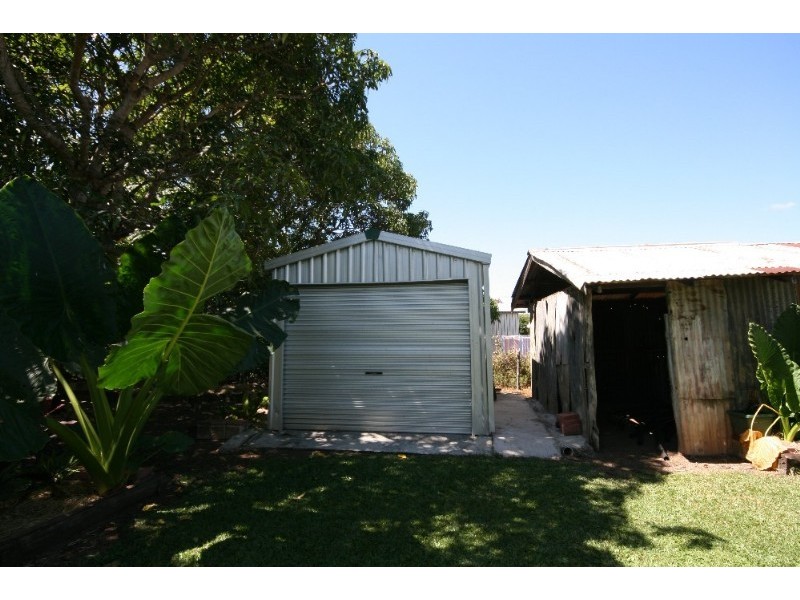 27 Robins Street, Mareeba QLD 4880