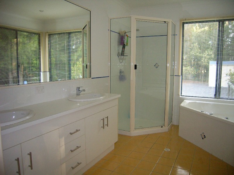 Cootharaba QLD 4565