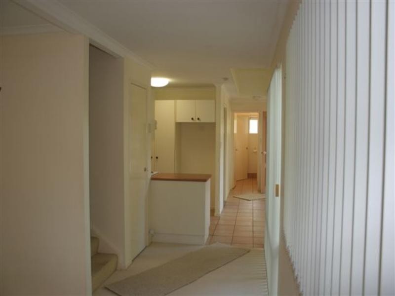 2/8 Portside Court, Noosaville QLD 4566