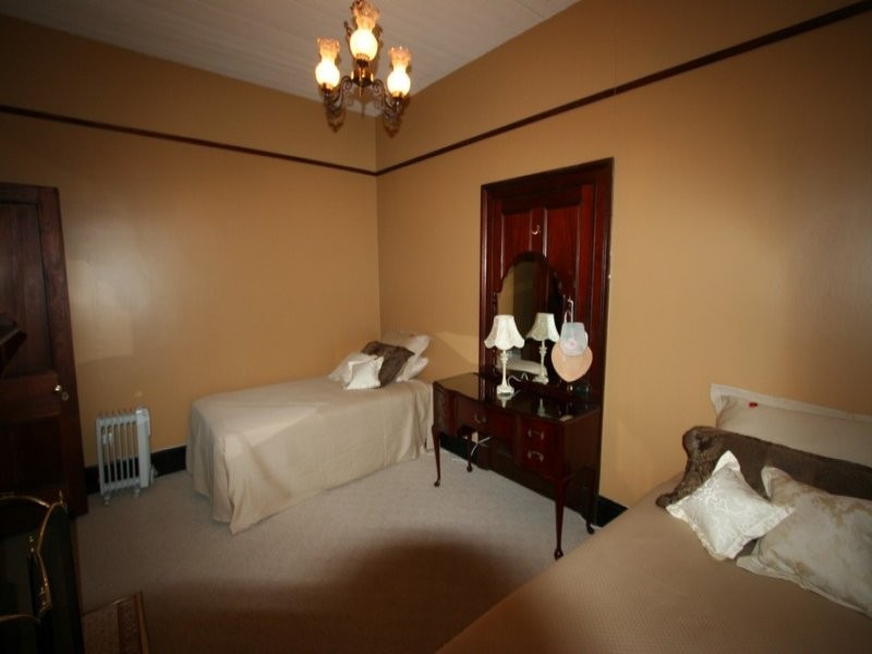 Deloraine Clarence Street, Tenterfield NSW 2372