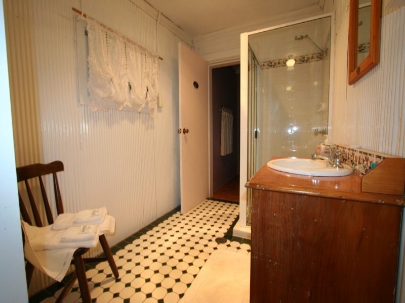 Deloraine Clarence Street, Tenterfield NSW 2372