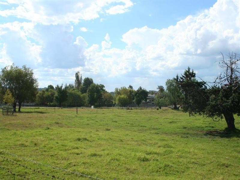 Lot 2 and 8 Bulwer Street, Tenterfield NSW 2372