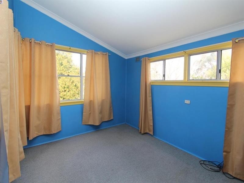 260 DOUGLAS Street, Tenterfield NSW 2372