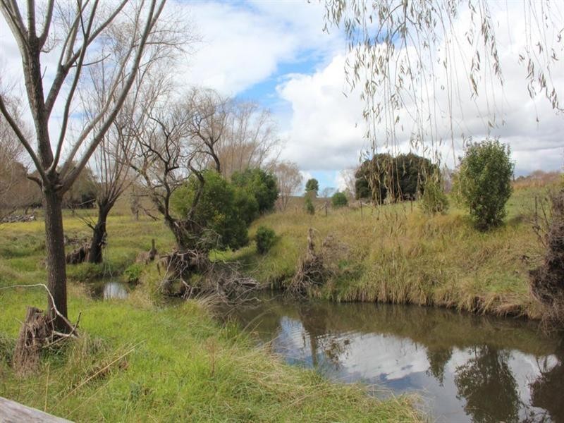 1, 3 and 4 Mt Lindesay Road, Tenterfield NSW 2372