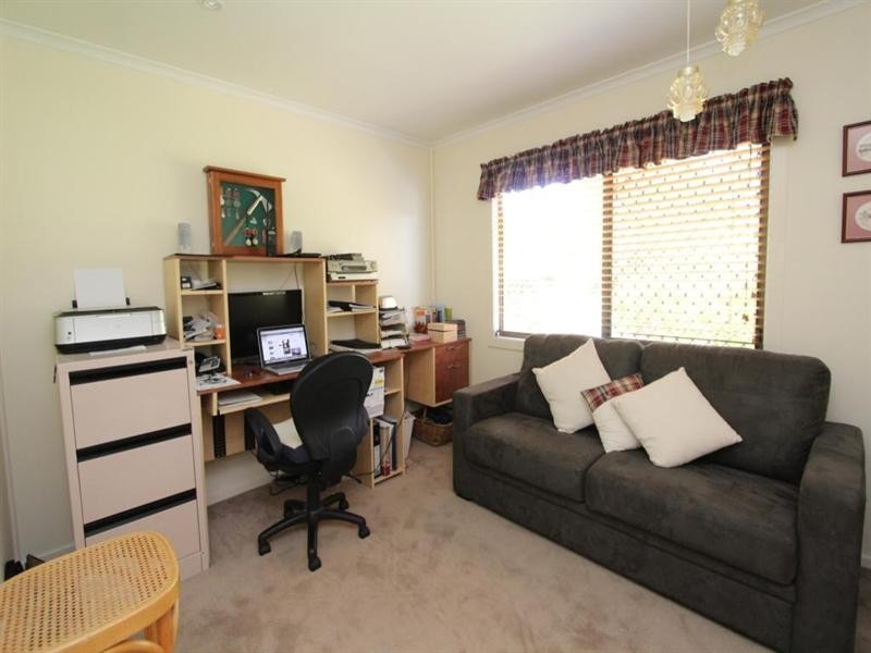 66 High Street, Tenterfield NSW 2372