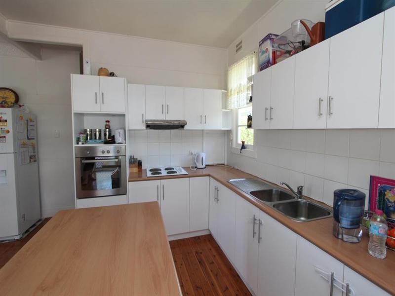 24 Duncan Street, Tenterfield NSW 2372