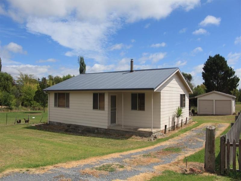 112 Petrie Street, Tenterfield NSW 2372