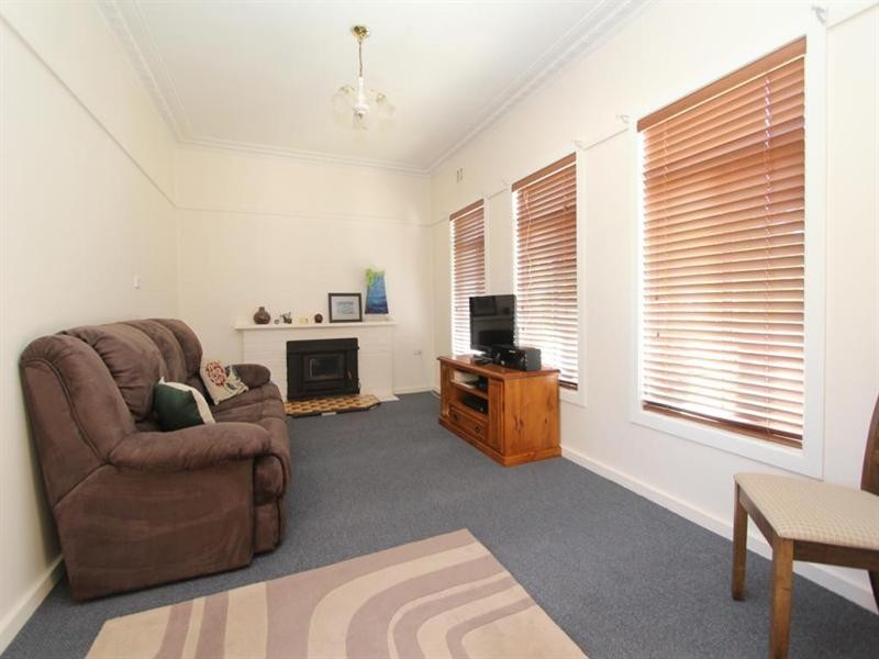 151 Miles Street, Tenterfield NSW 2372