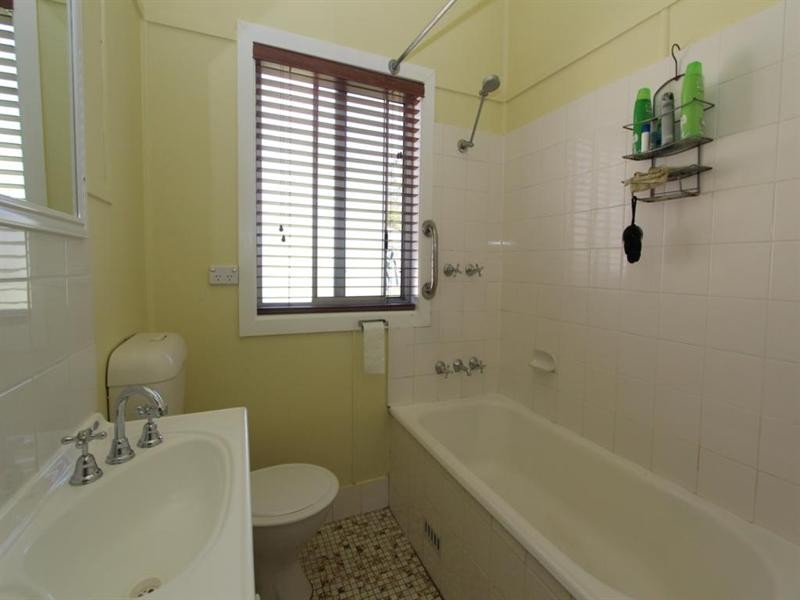 151 Miles Street, Tenterfield NSW 2372