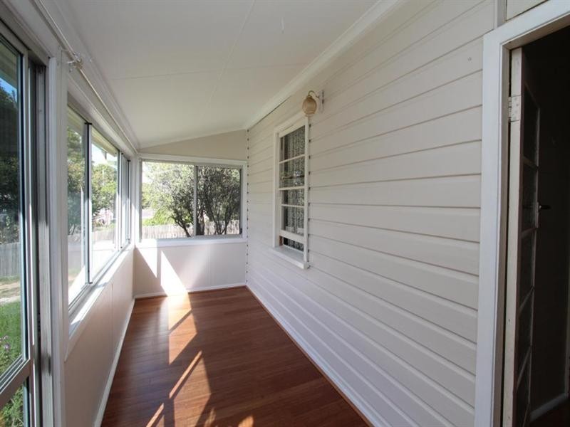 21 Molesworth Street, Tenterfield NSW 2372