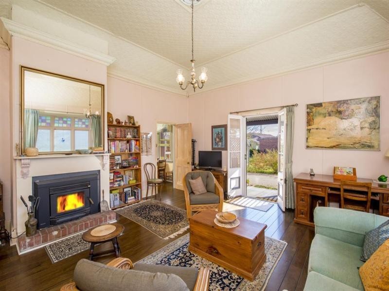 110 Logan Street, Tenterfield NSW 2372