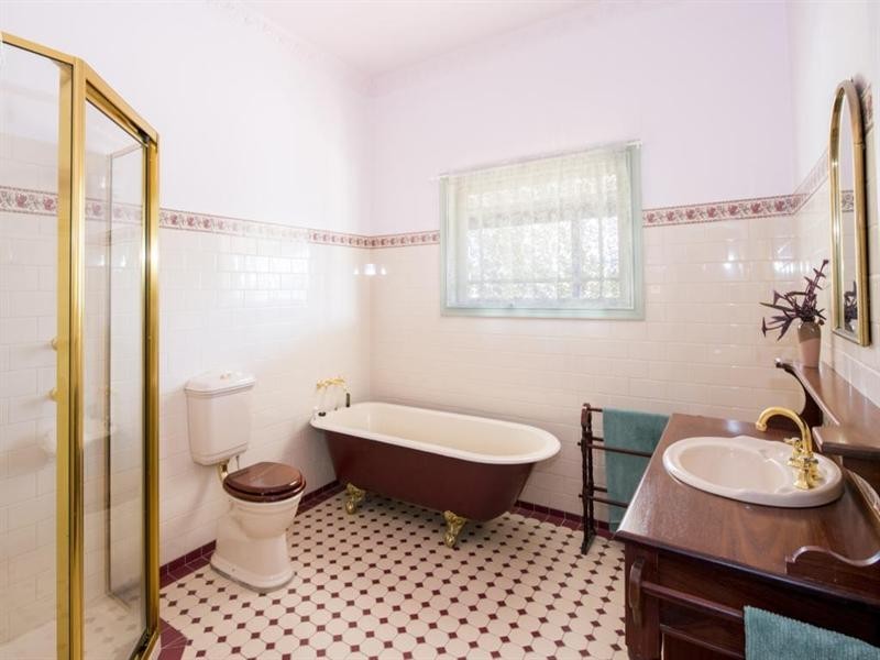 110 Logan Street, Tenterfield NSW 2372