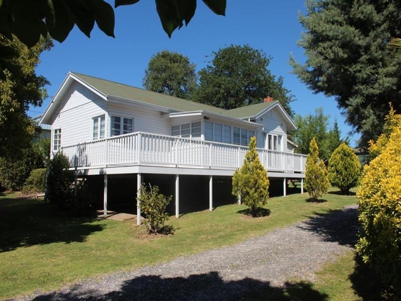 24 Duncan Street, Tenterfield NSW 2372