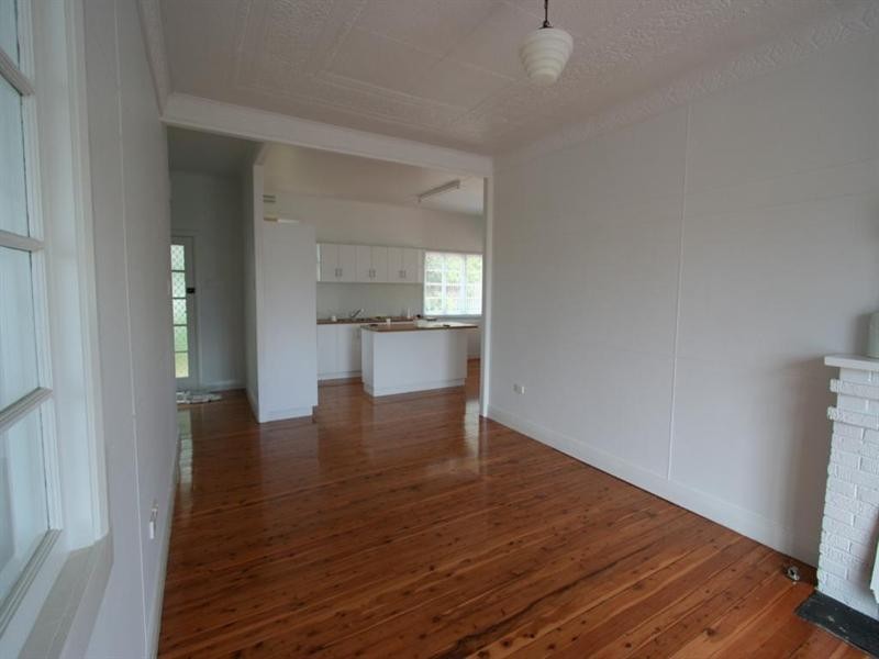 24 Duncan Street, Tenterfield NSW 2372