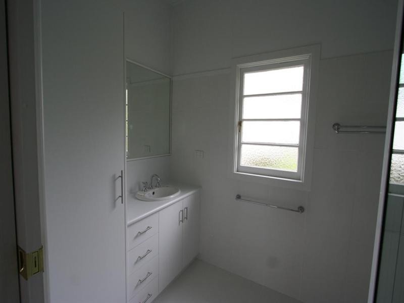 24 Duncan Street, Tenterfield NSW 2372