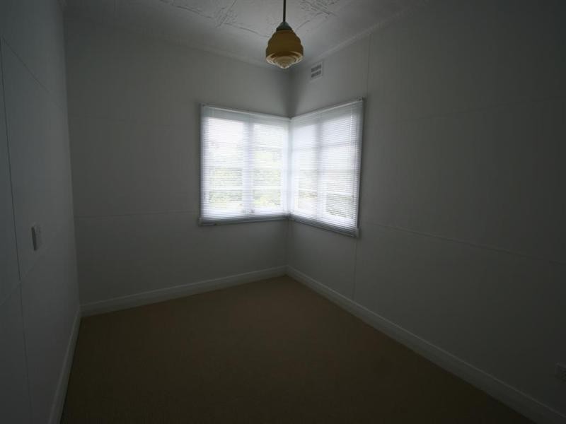 24 Duncan Street, Tenterfield NSW 2372