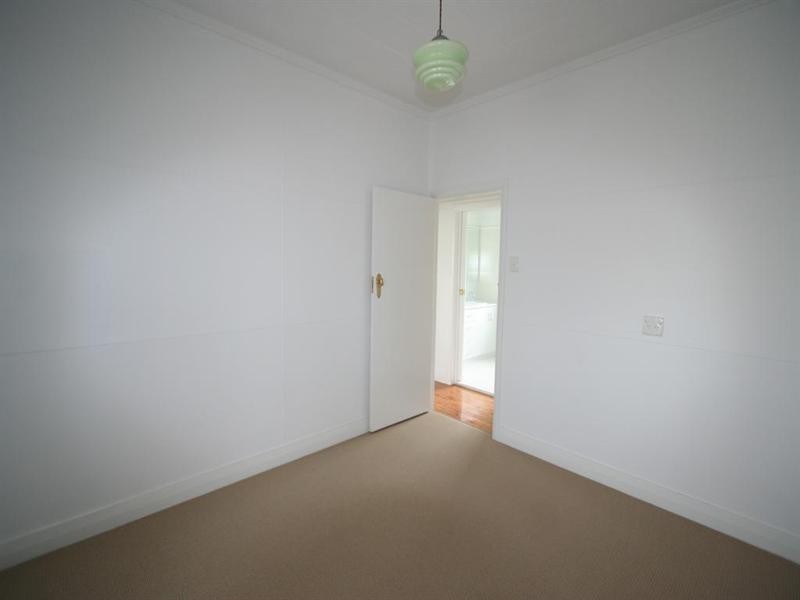 24 Duncan Street, Tenterfield NSW 2372