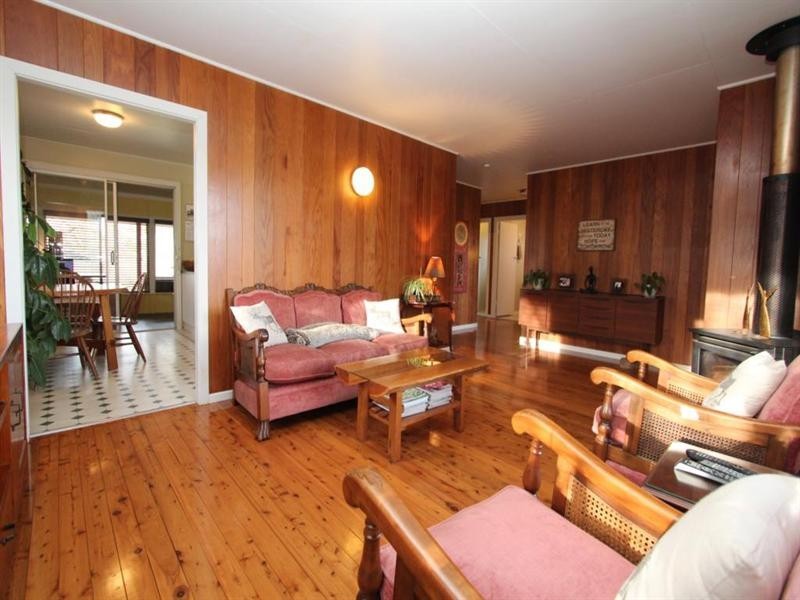 96 Martin Street, Tenterfield NSW 2372