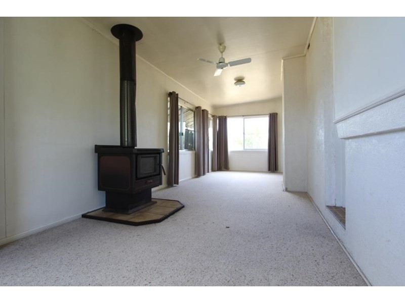 81 Martin Street, Tenterfield NSW 2372