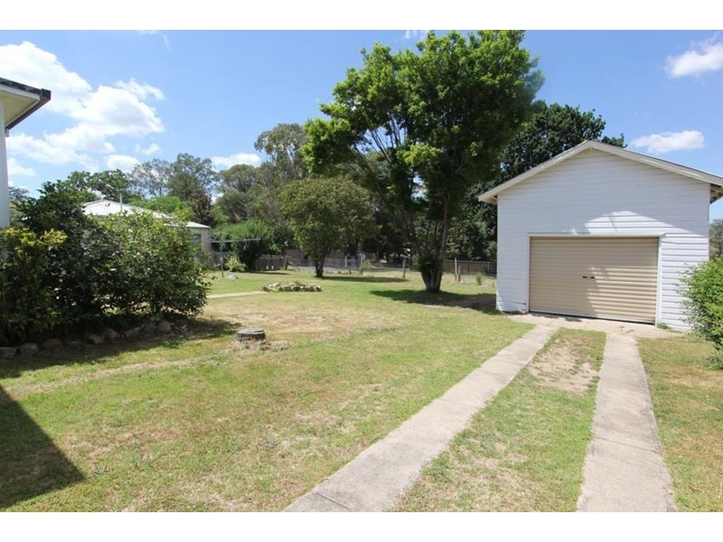 81 Martin Street, Tenterfield NSW 2372