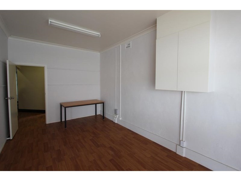 114 High Street, Tenterfield NSW 2372