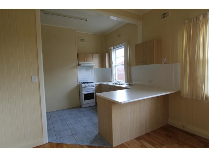 2/128 Rouse Street, Tenterfield NSW 2372