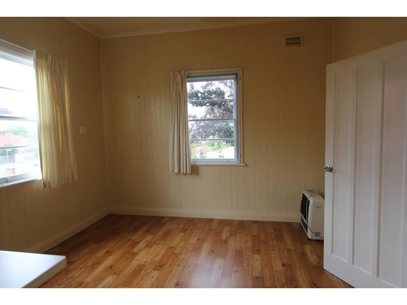 2/128 Rouse Street, Tenterfield NSW 2372