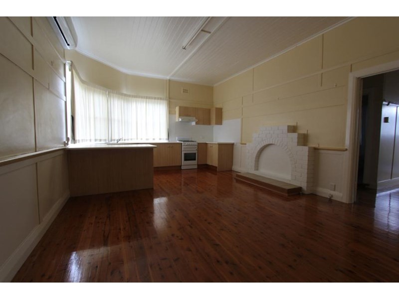 1/128 Rouse Street, Tenterfield NSW 2372