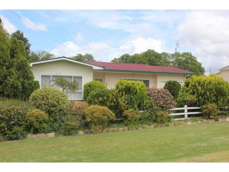 145 Bulwer Street, Tenterfield NSW 2372