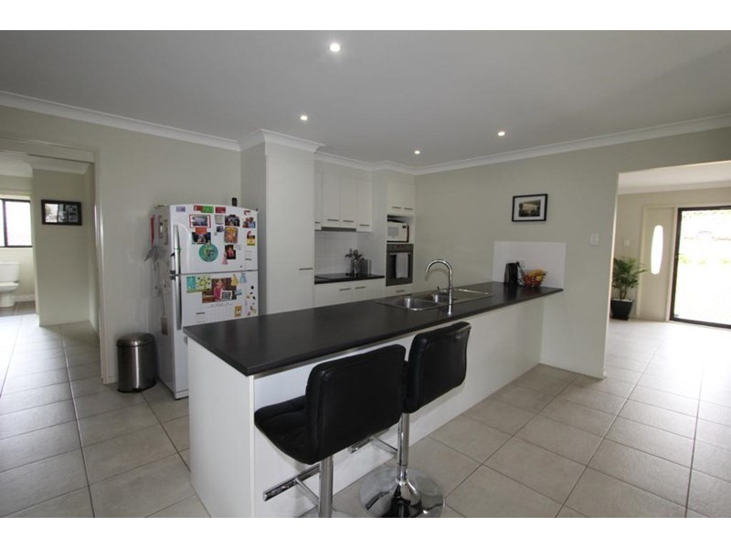 57 George Street, Tenterfield NSW 2372