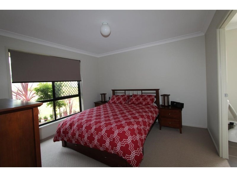 57 George Street, Tenterfield NSW 2372