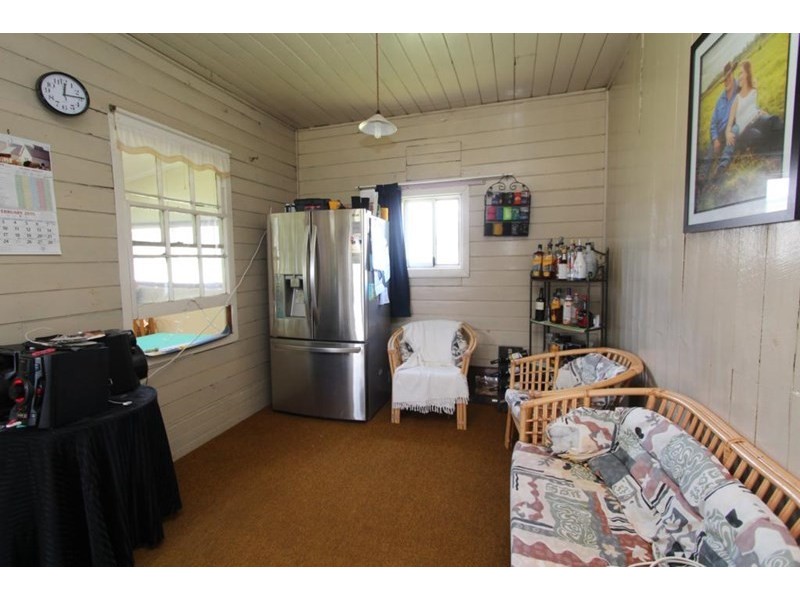 76 Pelham Street, Tenterfield NSW 2372