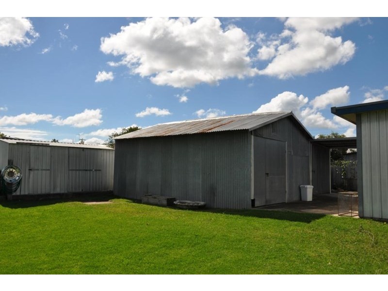 76 Pelham Street, Tenterfield NSW 2372