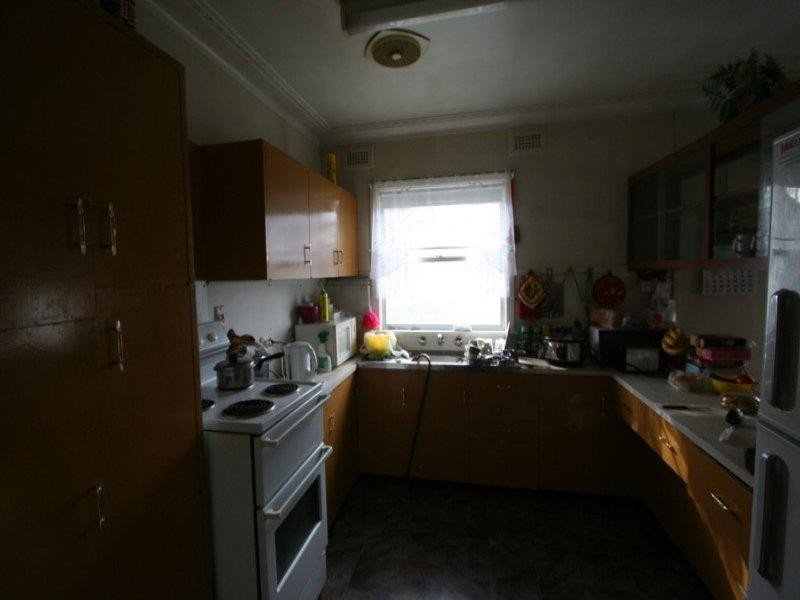 122 Logan Street, Tenterfield NSW 2372
