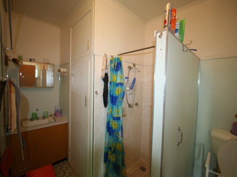 122 Logan Street, Tenterfield NSW 2372