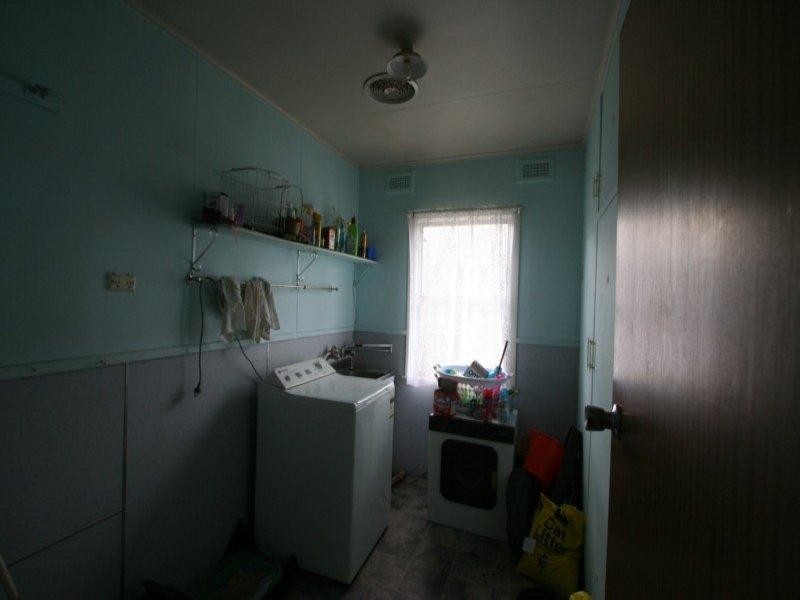 122 Logan Street, Tenterfield NSW 2372