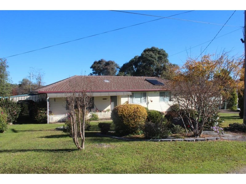 101 Martin Street, Tenterfield NSW 2372