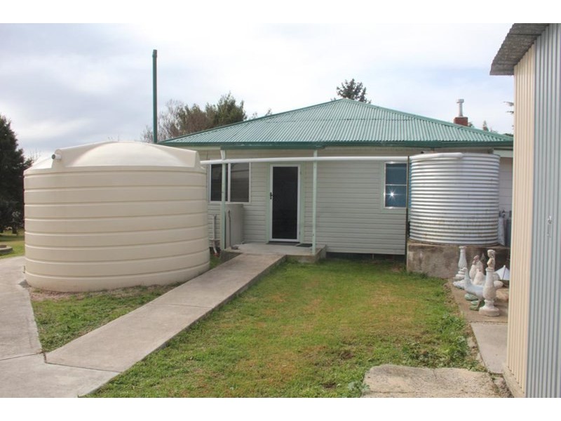 8781 New England Highway, Tenterfield NSW 2372