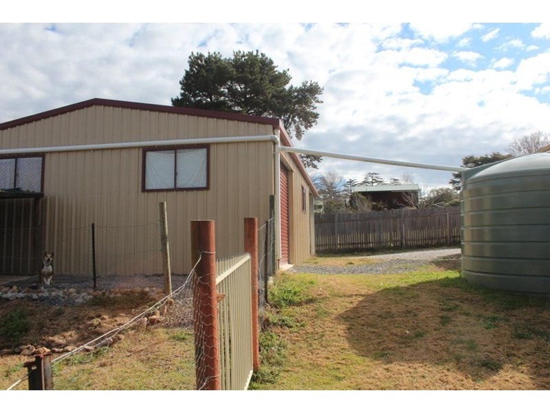 105 COWPER Street, Tenterfield NSW 2372