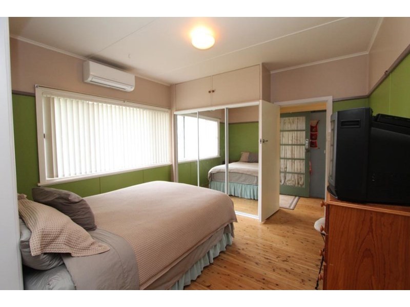 3 CLIVE Street, Tenterfield NSW 2372