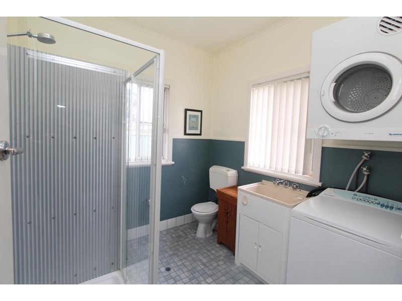 3 CLIVE Street, Tenterfield NSW 2372