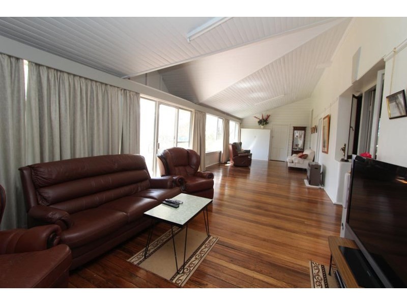 17 Naas Street, Tenterfield NSW 2372