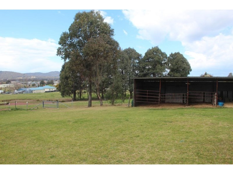 17 Naas Street, Tenterfield NSW 2372